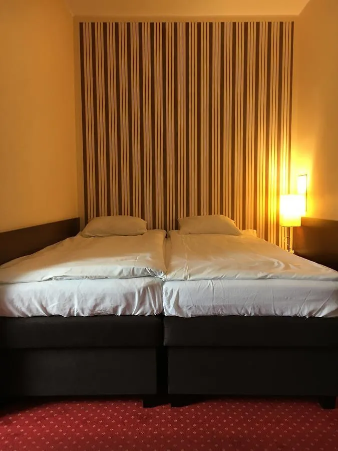 *** Bed & Breakfast Villa Ventana Poznan City Free Parking Sniadanie W Cenie Poland